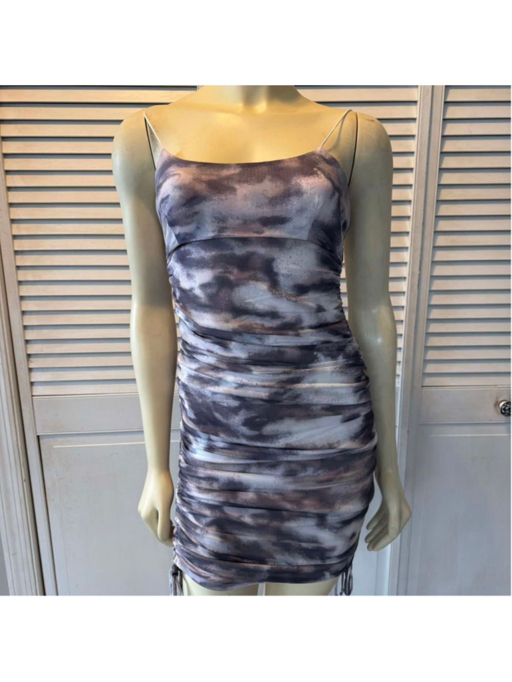 Women's FOREVER 21 Gray White Tie-Dye Ruched Mini Dress S
